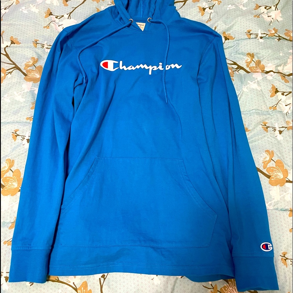 Men’s Small Champion Sweater Blue (fits M women’s)